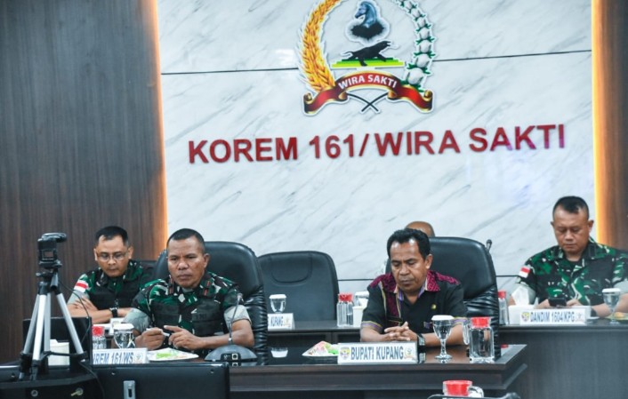 Danrem 161/Wira Sakti Ikuti Rapurna TMMD ke 45 Tahun 2024 Secara Virtual